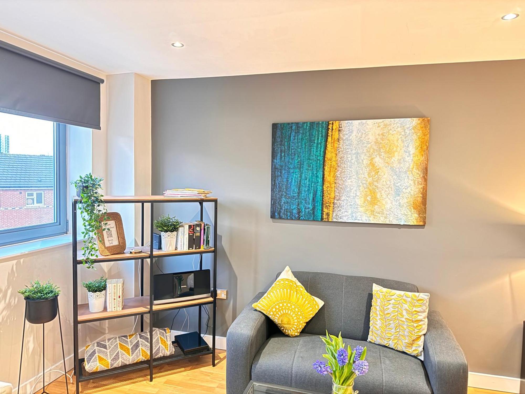 Perfectly Located City Centre Studio Apartment - West One With Free Wifi, Gym Access, Netflix Sheffield Exterior photo